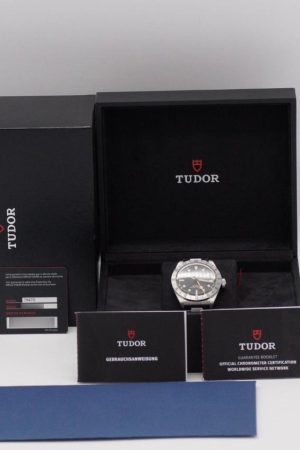 Tudor Black Bay Pro 79470 2022 Coffret Complet Acier [