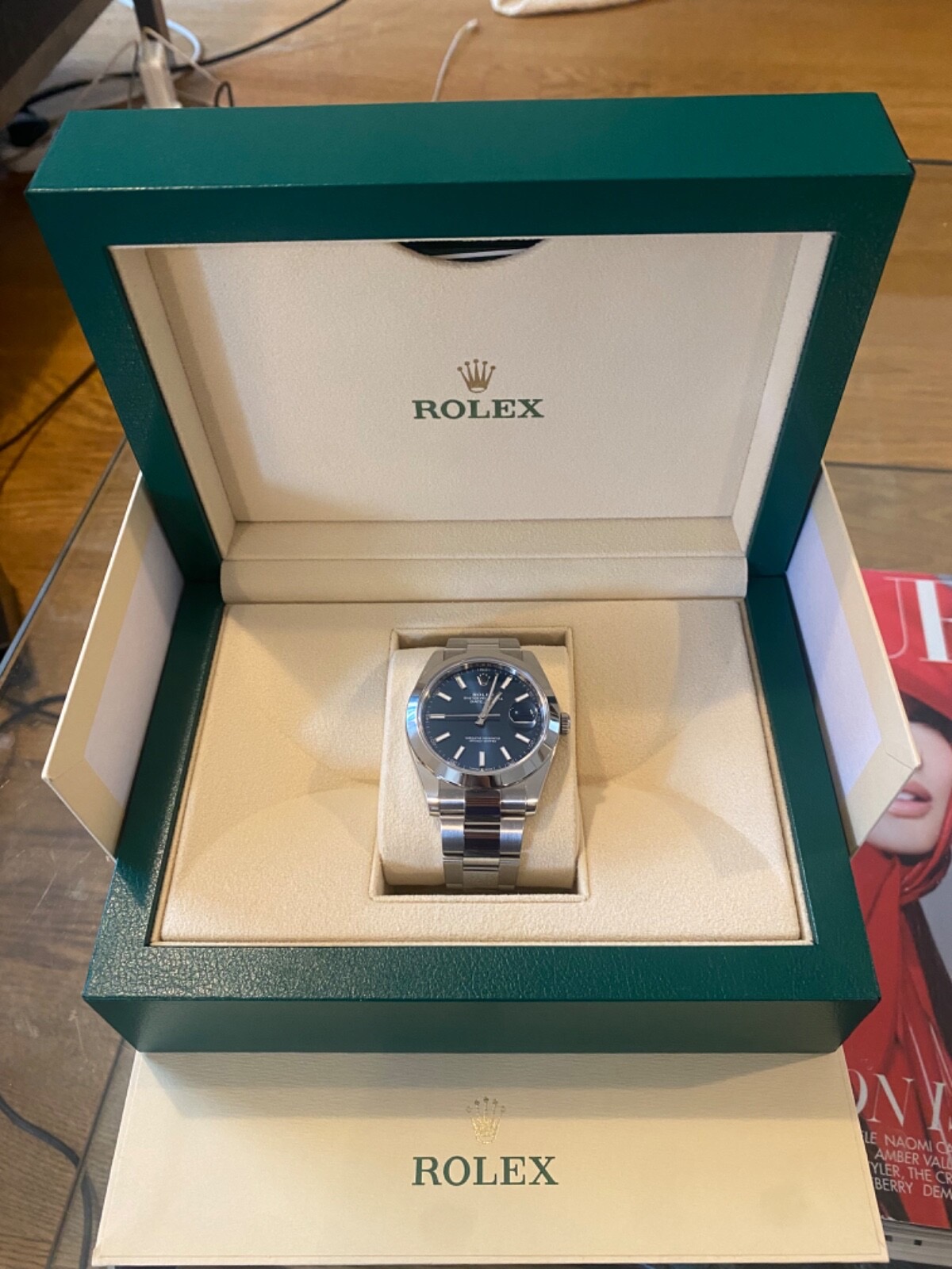 Rolex Date-Just 41 mm, acier Oystersteel, cadran bleu vif, réf. : 126300, août 2023 – Image 7