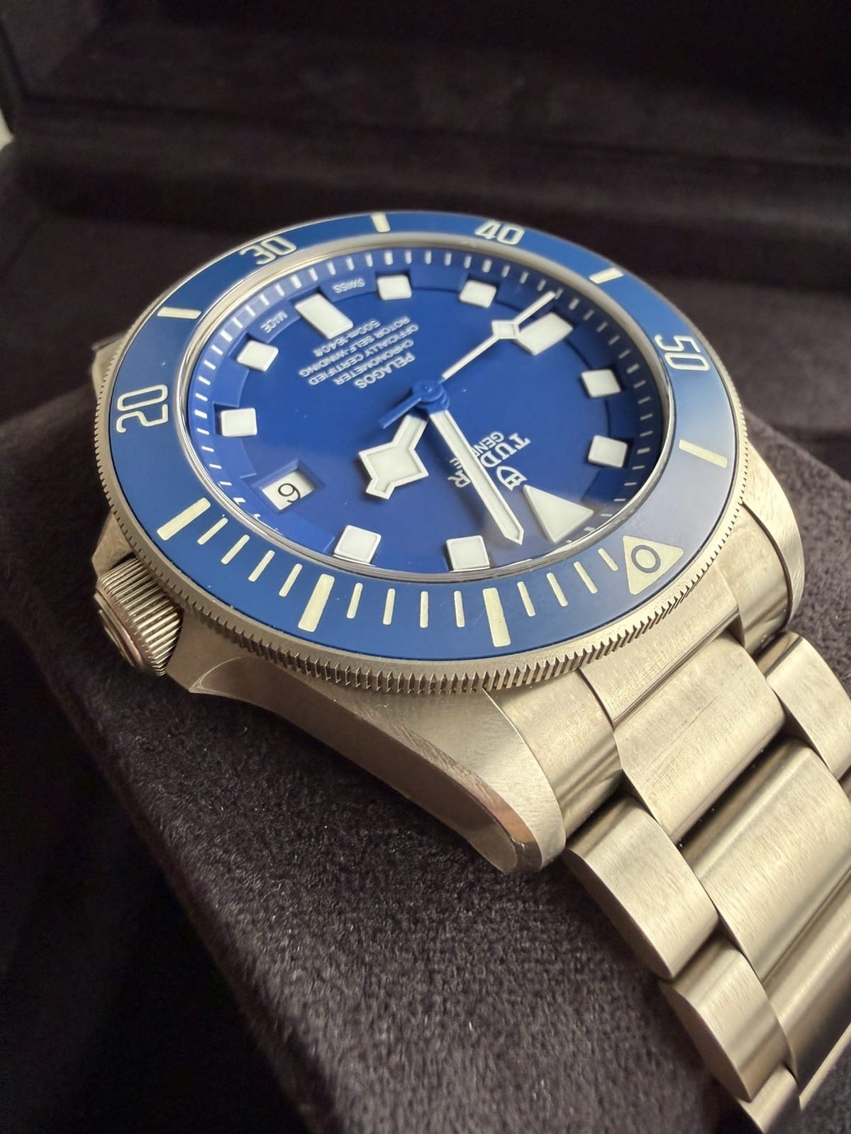 Montre TUDOR Pelagos 25600TB Bracelet en titane bleu 2023 42 mm Boîte, papiers et garantie – Image 5
