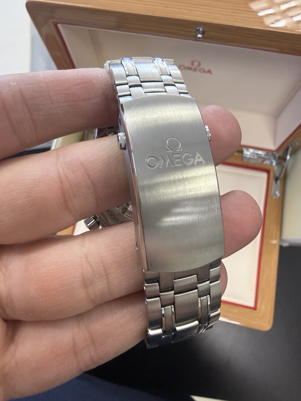 OMEGA Seamaster Diver 300M 210.30.42.20.01.001 Cadran Noir Modèle 2021 – Image 13