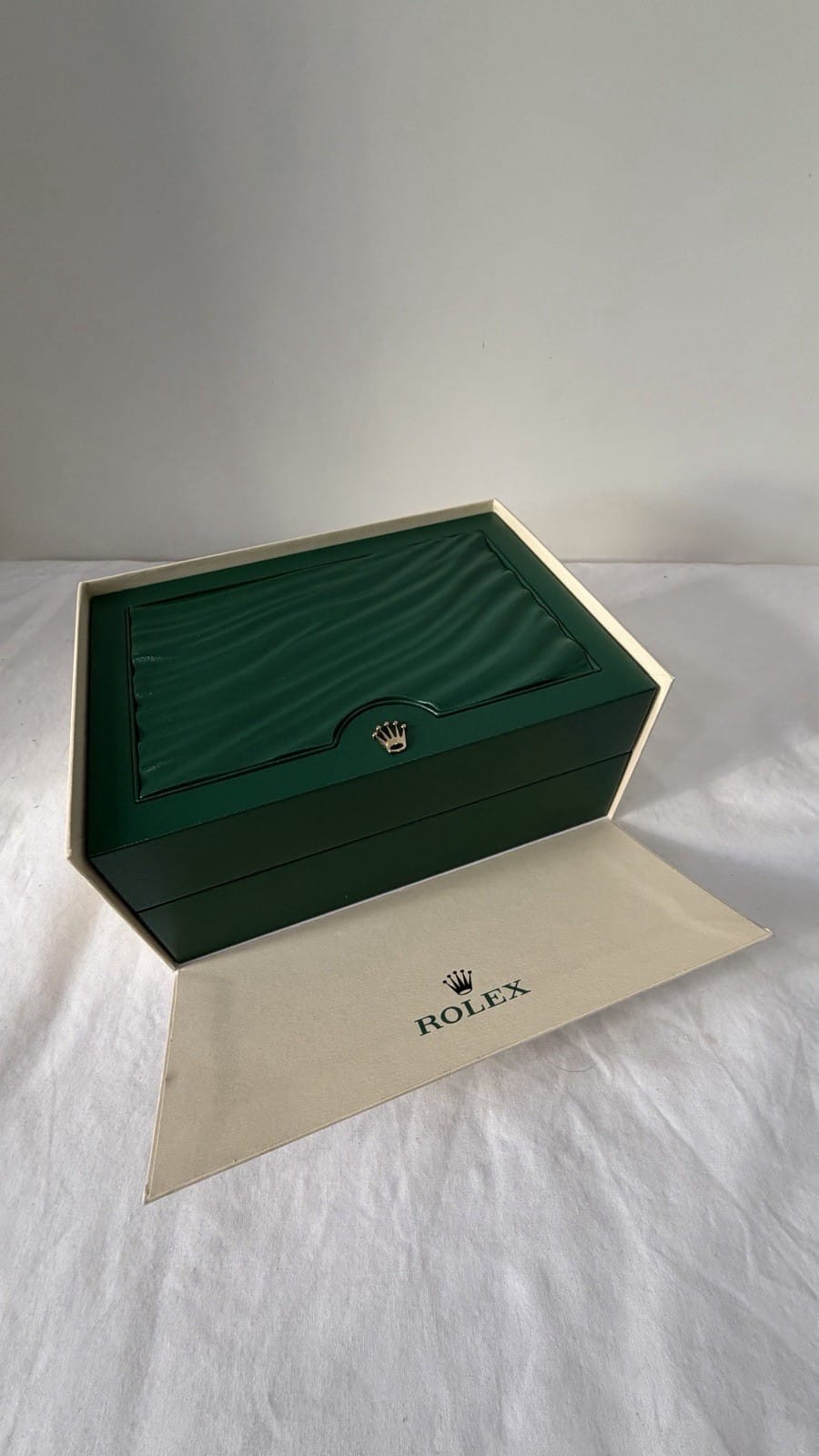 Rolex Datejust 41 126300 Cadran bleu à chiffres romains, bracelet Jubilee - Coffret complet B&P – Image 9