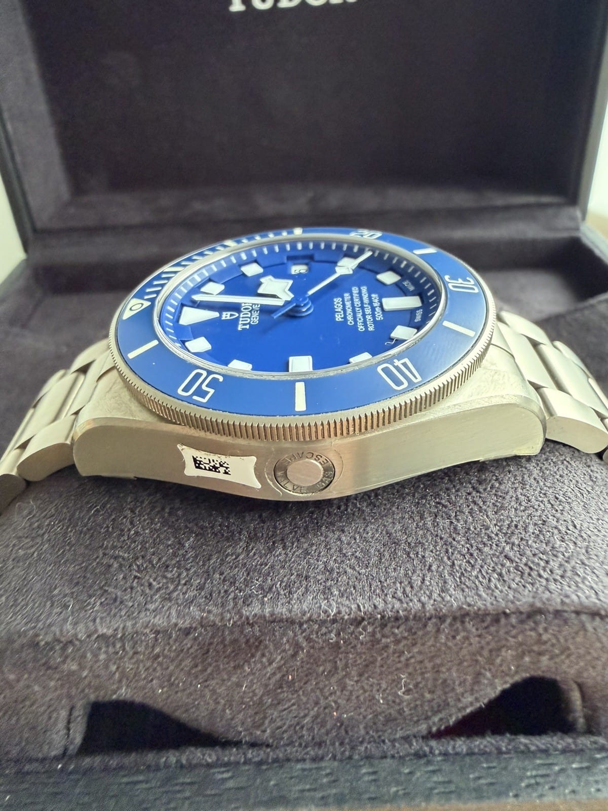 Montre TUDOR Pelagos 25600TB Bracelet en titane bleu 2023 42 mm Boîte, papiers et garantie – Image 7