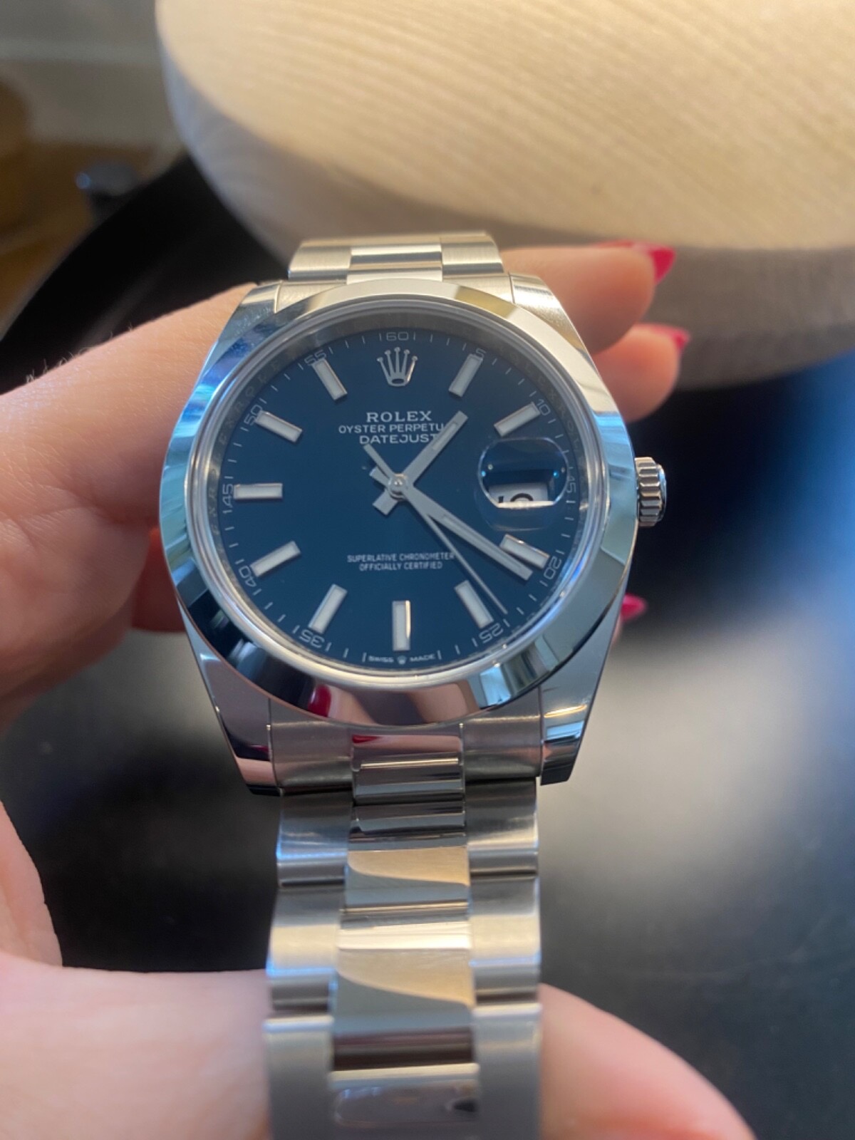 Rolex Date-Just 41 mm, acier Oystersteel, cadran bleu vif, réf. : 126300, août 2023 – Image 3