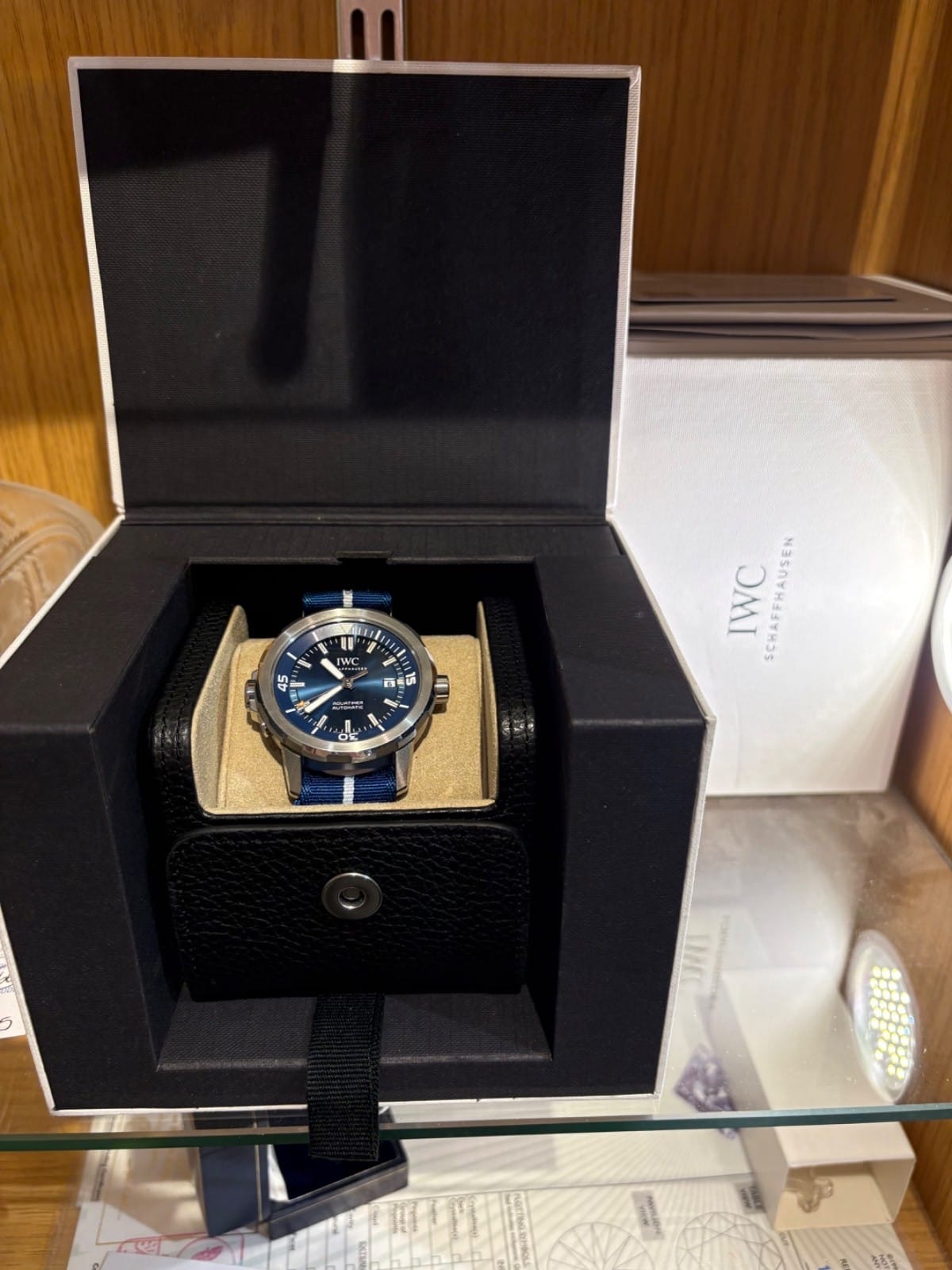 Montre IWC Aquatimer automatique à cadran bleu, avec boîte et papiers, en parfait état. – Image 3