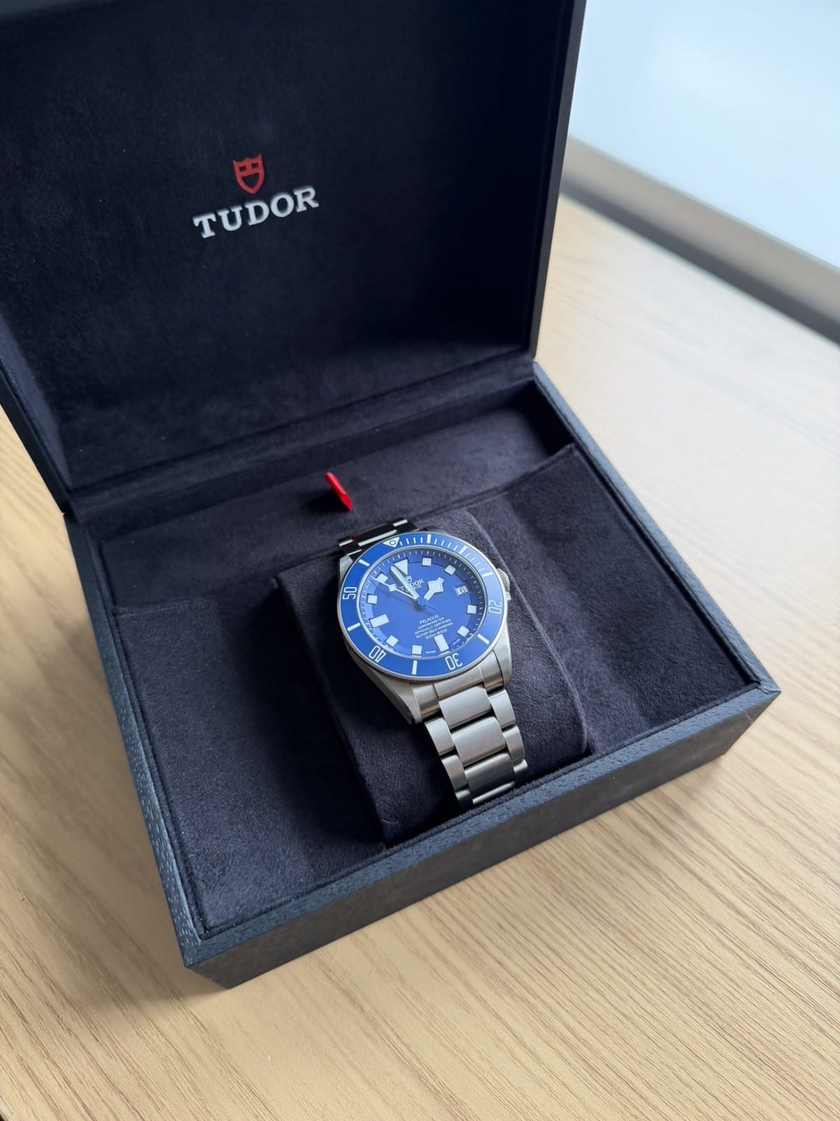 Montre TUDOR Pelagos 25600TB Bracelet en titane bleu 2023 42 mm Boîte, papiers et garantie – Image 19