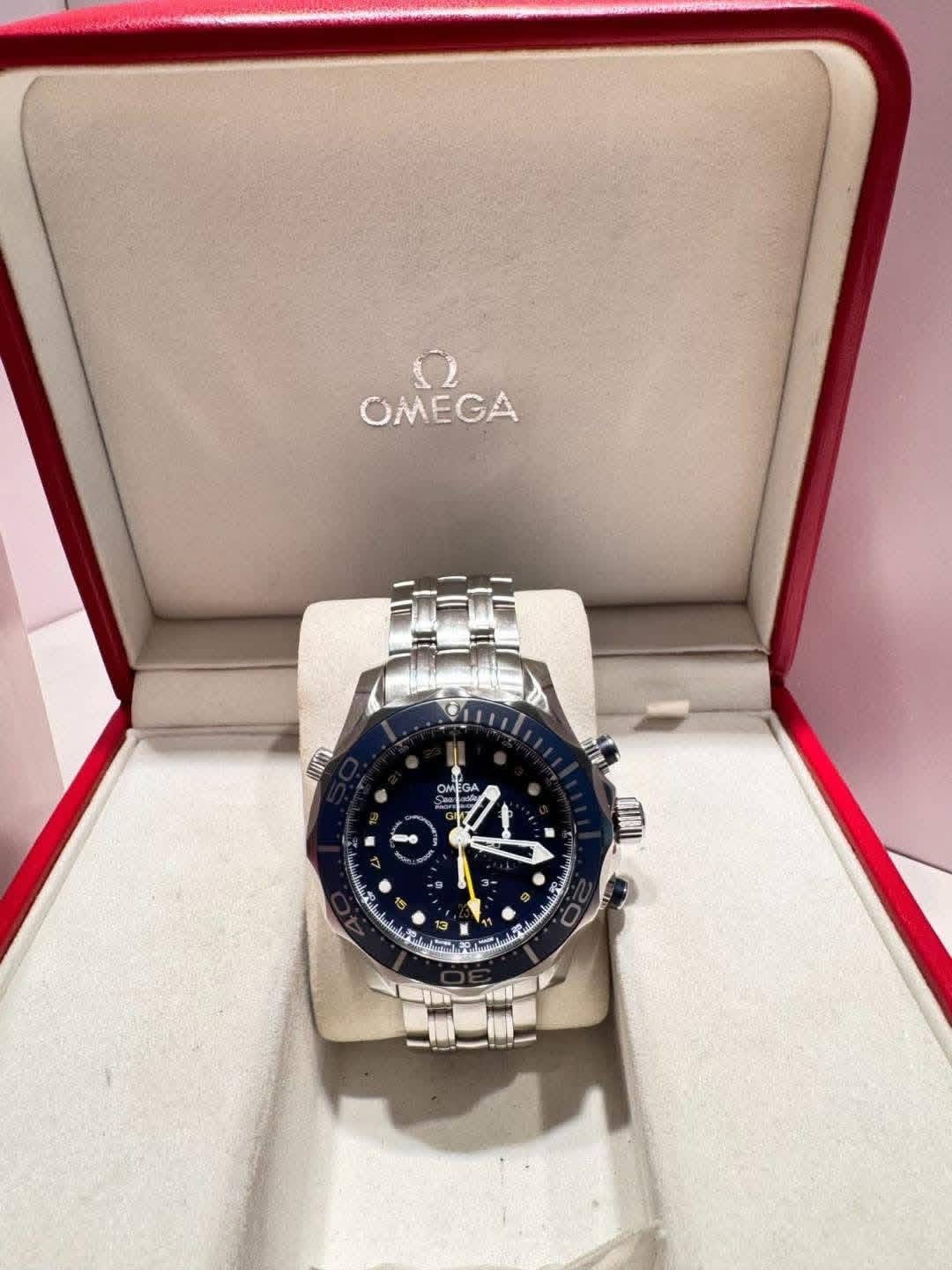 Omega Seamaster GMT Chronographe Coaxial Montre de plongée 300M 212.30.44.52.03.001 – Image 2