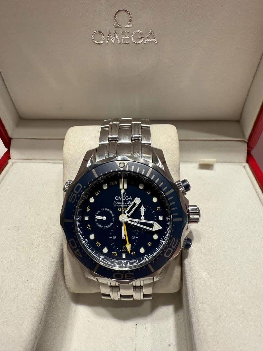 Omega Seamaster GMT Chronographe Coaxial Montre de plongée 300M 212.30.44.52.03.001 – Image 3