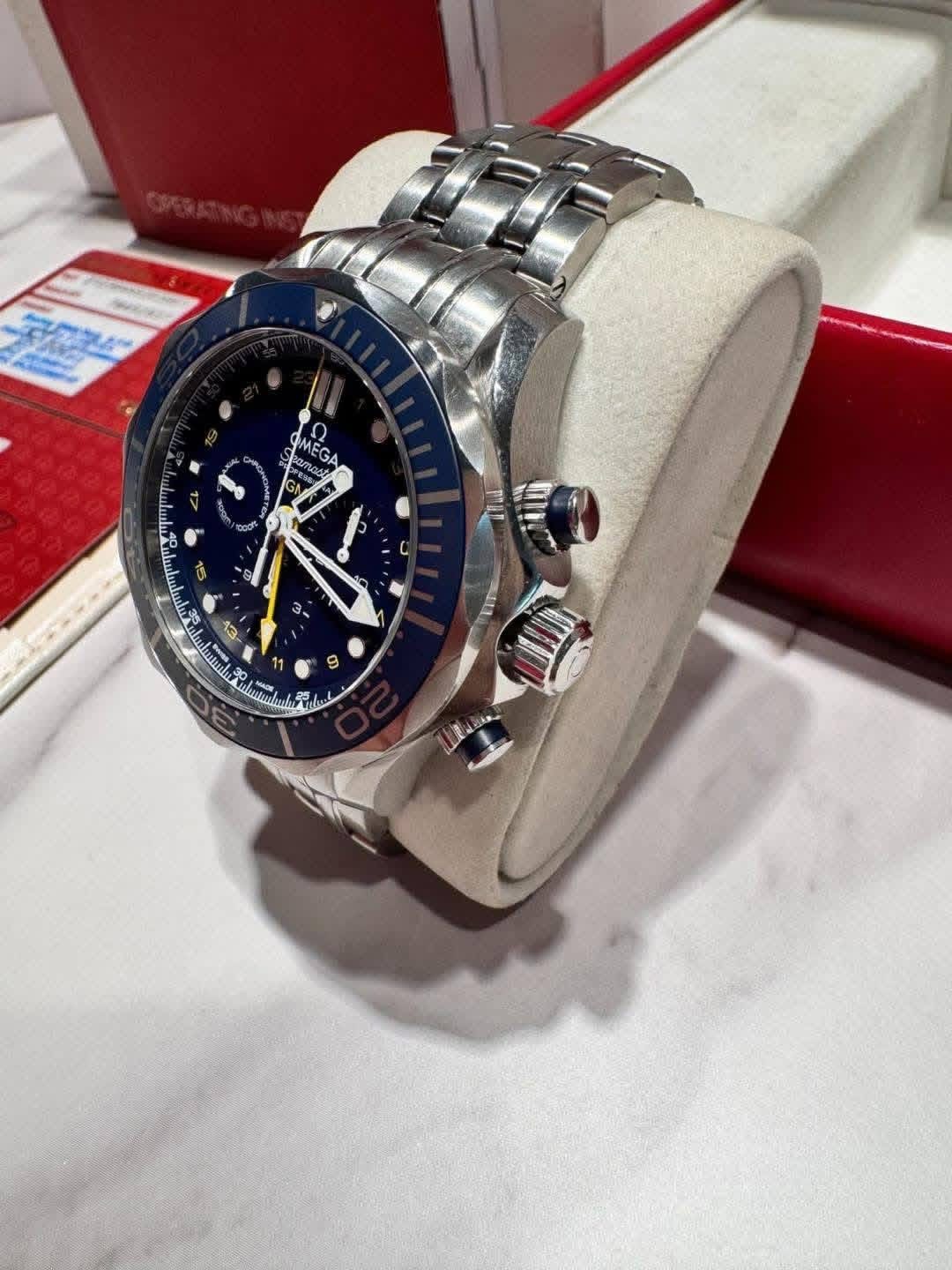 Omega Seamaster GMT Chronographe Coaxial Montre de plongée 300M 212.30.44.52.03.001 – Image 8
