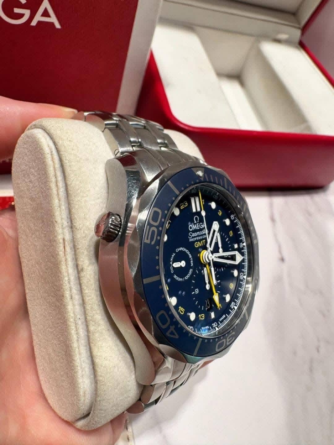 Omega Seamaster GMT Chronographe Coaxial Montre de plongée 300M 212.30.44.52.03.001 – Image 9