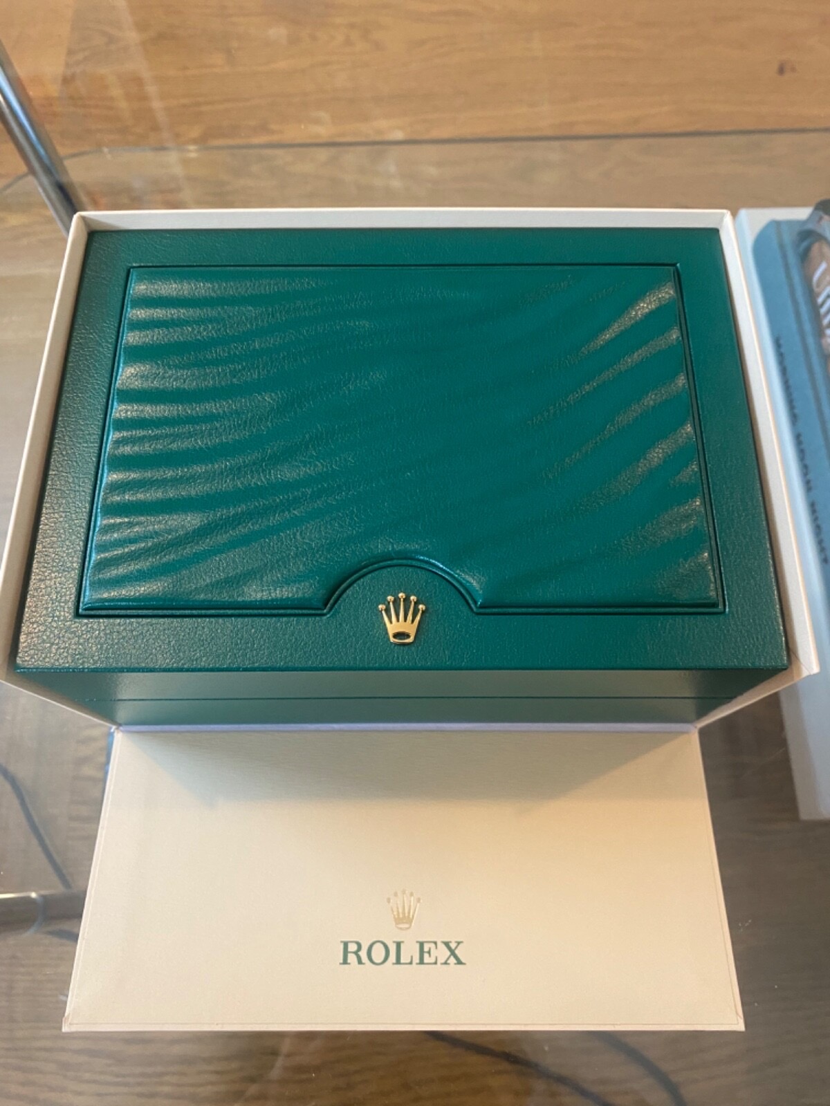 Rolex Date-Just 41 mm, acier Oystersteel, cadran bleu vif, réf. : 126300, août 2023 – Image 10