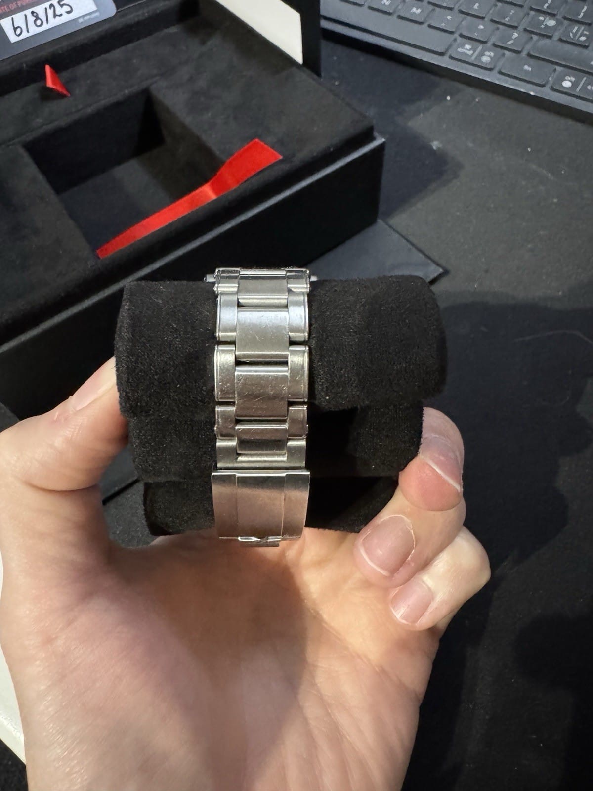 TUDOR Black Bay 54 avec demi-liaison, coffret complet 2025, boîte et papiers M79000N – Image 8