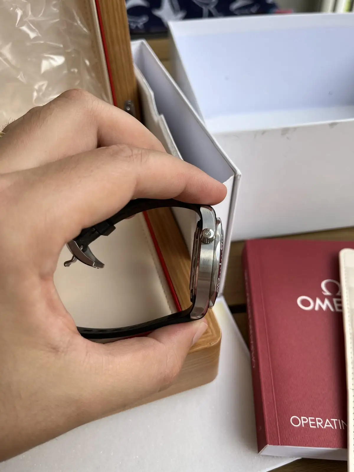 OMEGA Seamaster Diver 300M Cadran Blanc Bracelet Caoutchouc 2022 Boîte et Papiers – Image 6