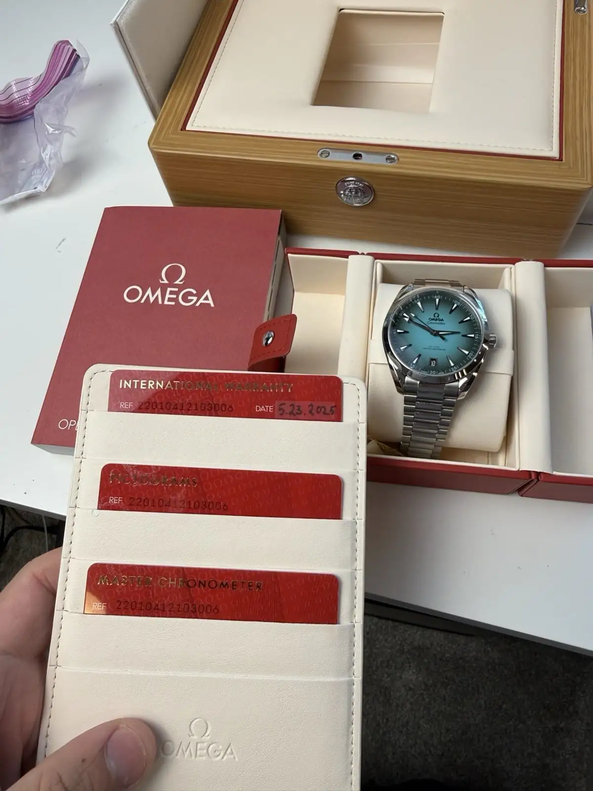 Omega Seamaster Aqua Terra Turquoise 41 mm 220.10.41.21.03.006 2025 – Image 9