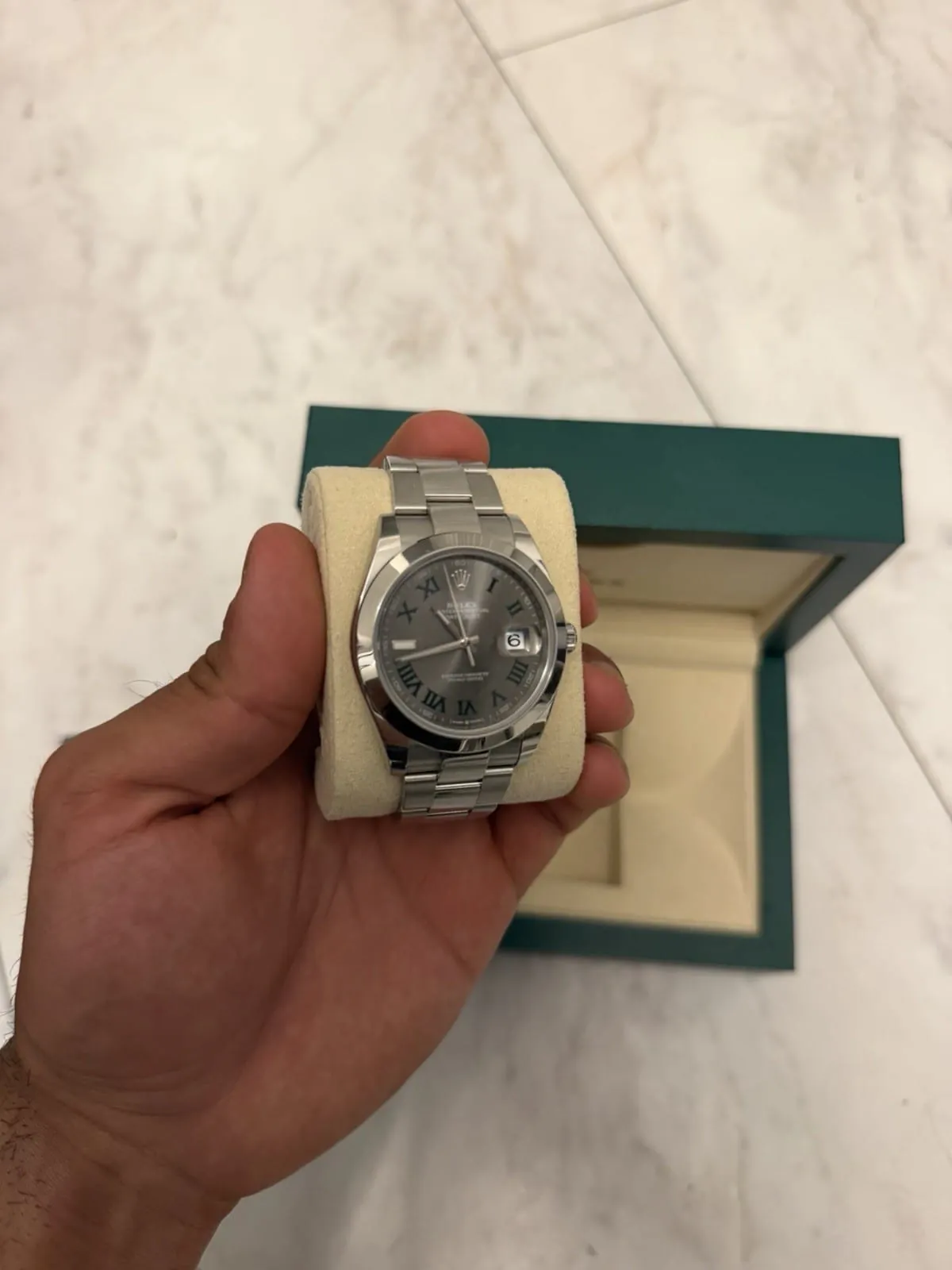 Rolex Datejust 41126300 41 mm Cadran Wimbledon Acier inoxydable - Boîte et papiers 2022 – Image 4
