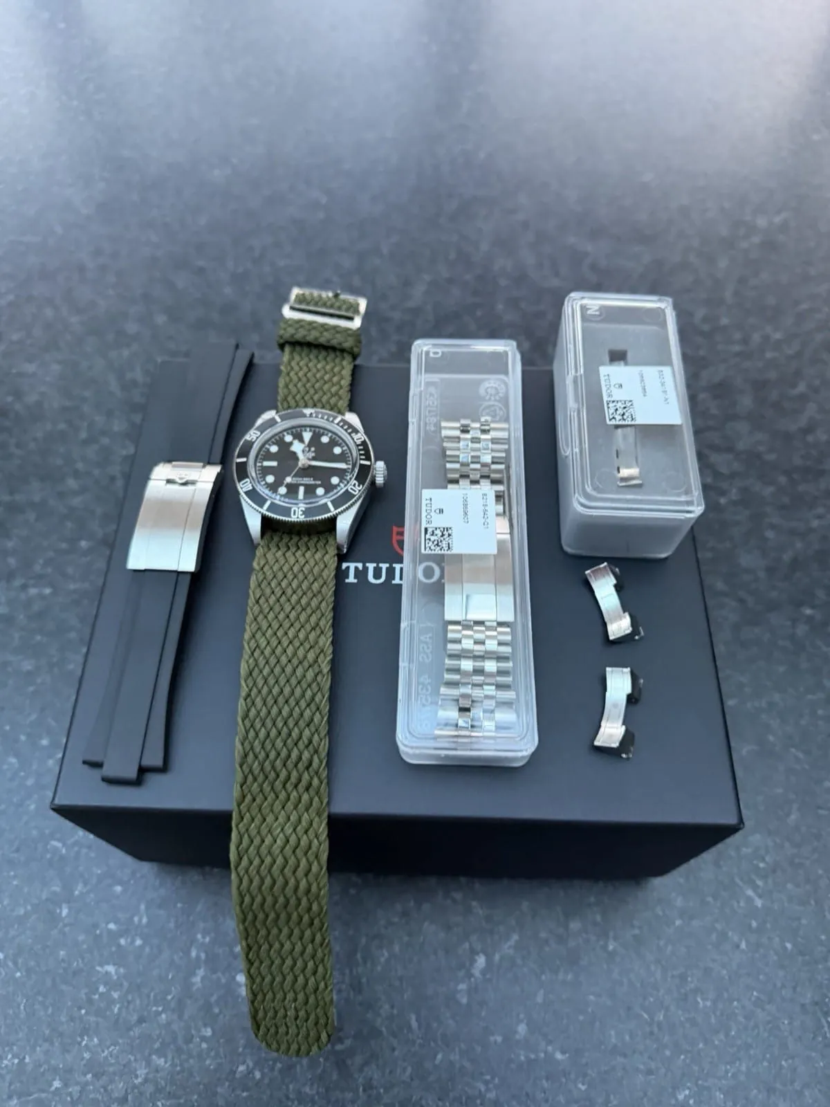 Tudor Black Bay 41 Monochrome - Bracelet Jubilee 5 maillons - Coffret complet 2025 - 7941A1A0NU – Image 5
