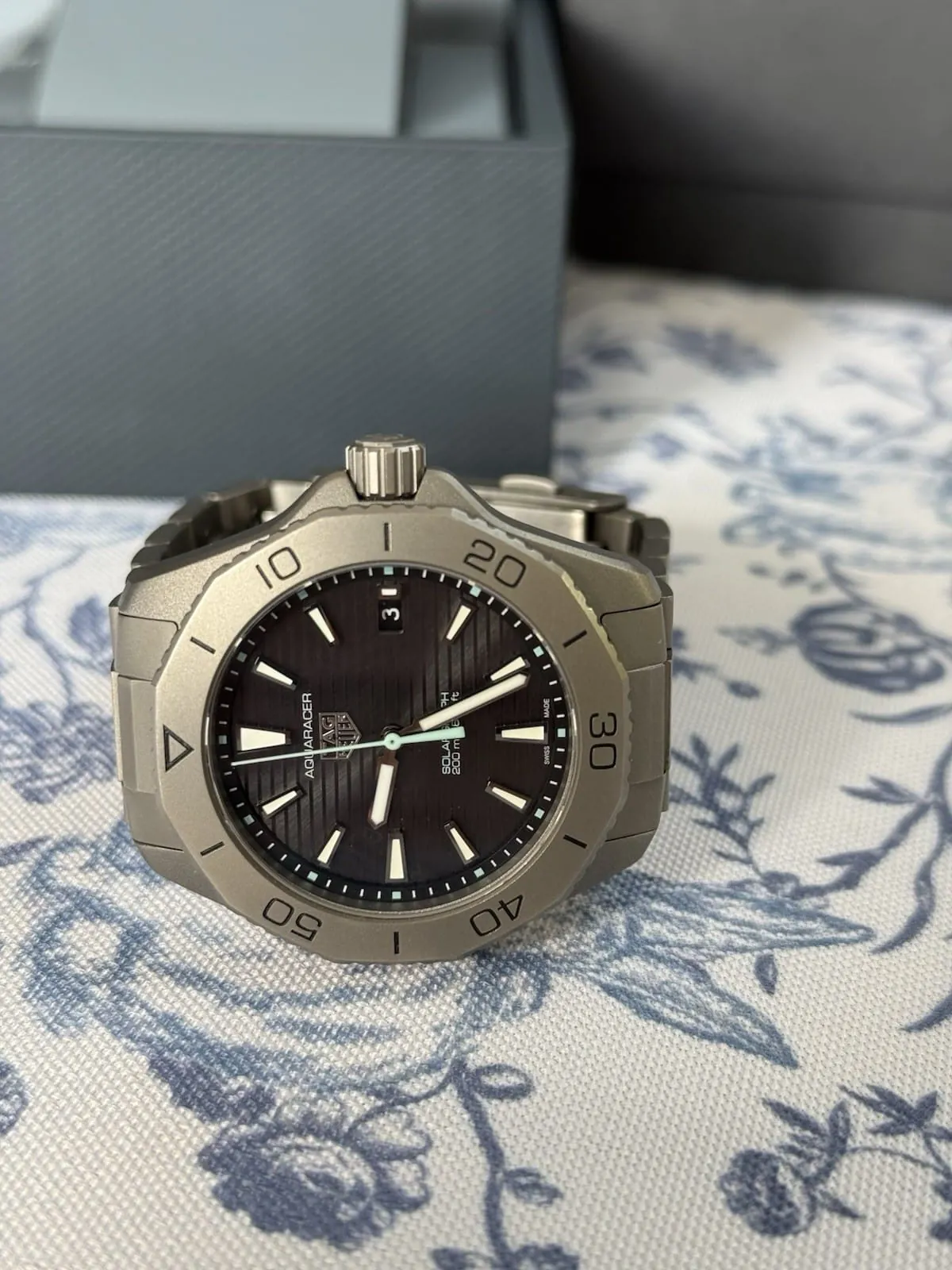 TAG HEUER Aquaracer Titanium 200 Solargraph WBP1180.BF0000 Boîte complète, papiers 2023 – Image 3
