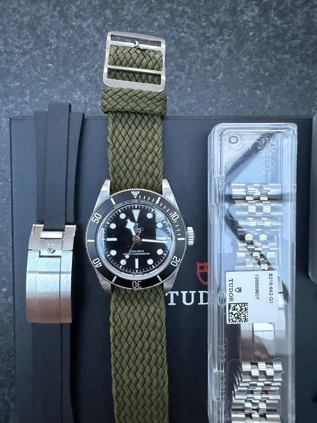 Tudor Black Bay 41 Monochrome - Bracelet Jubilee 5 maillons - Coffret complet 2025 - 7941A1A0NU – Image 7