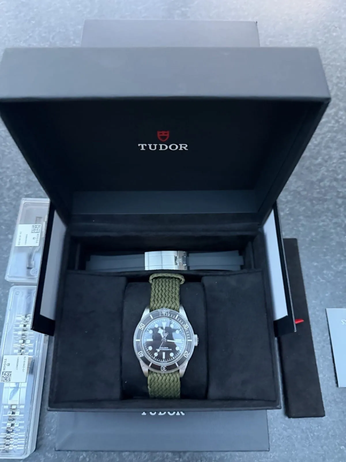 Tudor Black Bay 41 Monochrome - Bracelet Jubilee 5 maillons - Coffret complet 2025 - 7941A1A0NU – Image 15