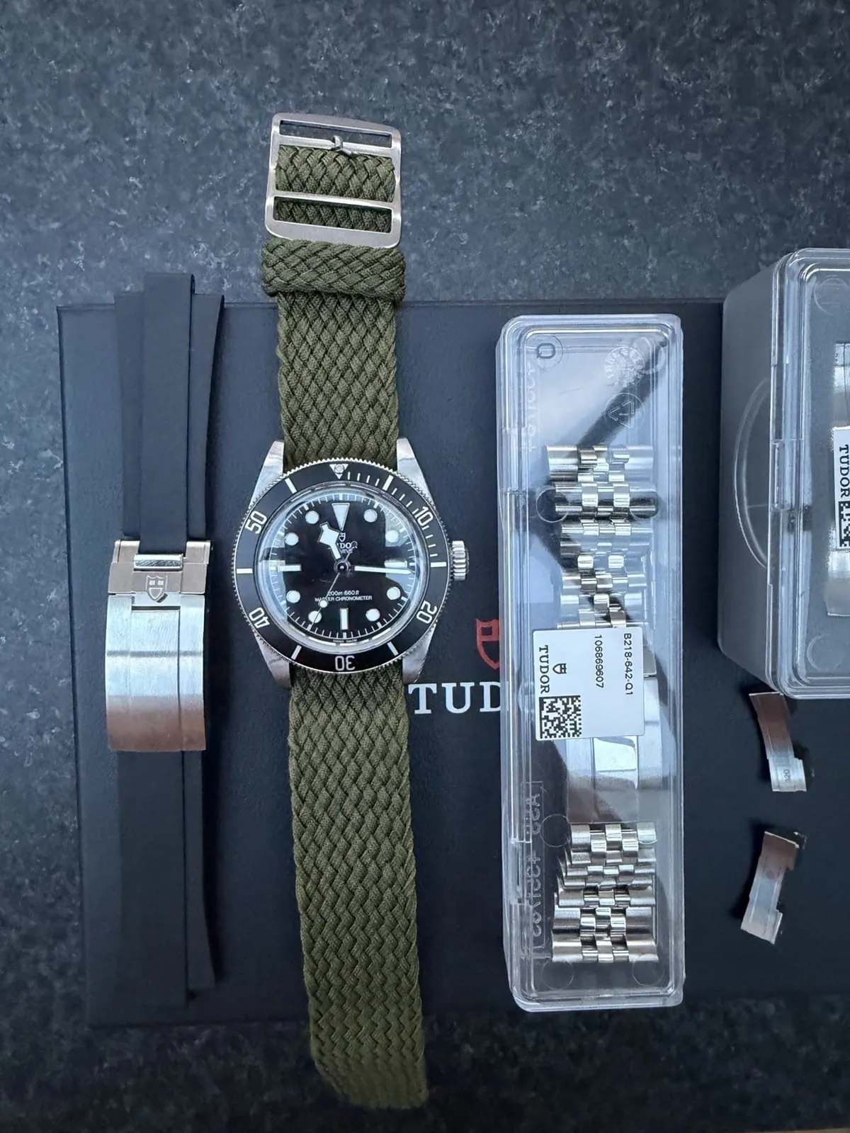 Tudor Black Bay 41 Monochrome - Bracelet Jubilee 5 maillons - Coffret complet 2025 - 7941A1A0NU – Image 8
