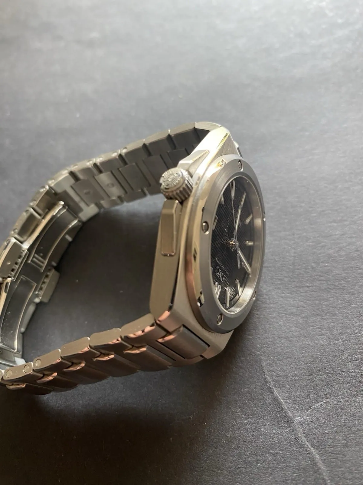 IWC Ingenieur 40 mm Cadran noir avec boîte et papiers – Image 6