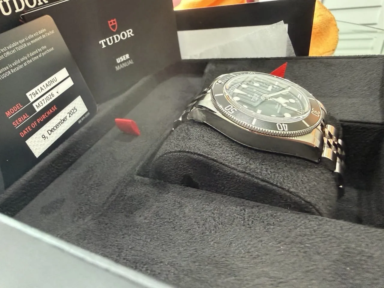 Montre pour homme TUDOR 7941A1A0NU, cadran noir, acier, étanche à 200 m, avec boîte et papiers. – Image 6