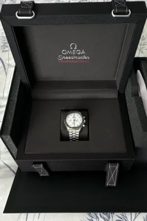 OMEGA Speedmaster Pro 42 mm, cadran blanc, chronographe à remontage manuel, boîte et papiers