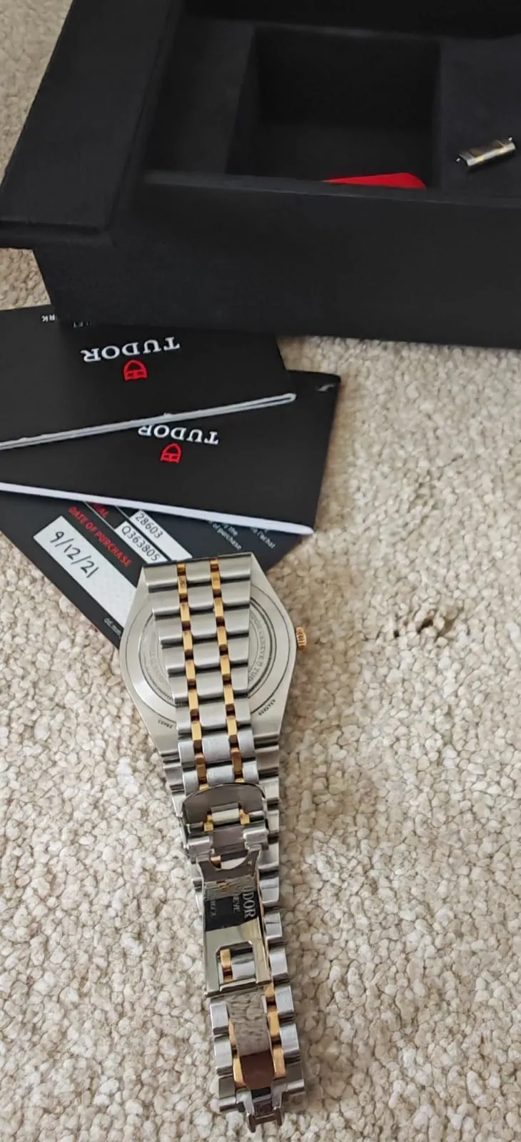 Tudor Royal 41 mm Or – Référence : 28603 – Image 9