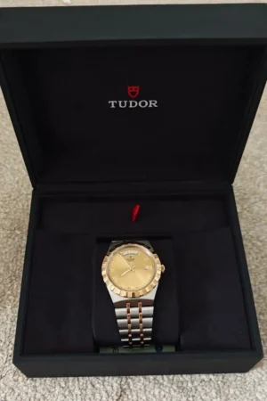Tudor Royal 41 mm Or – Référence : 28603