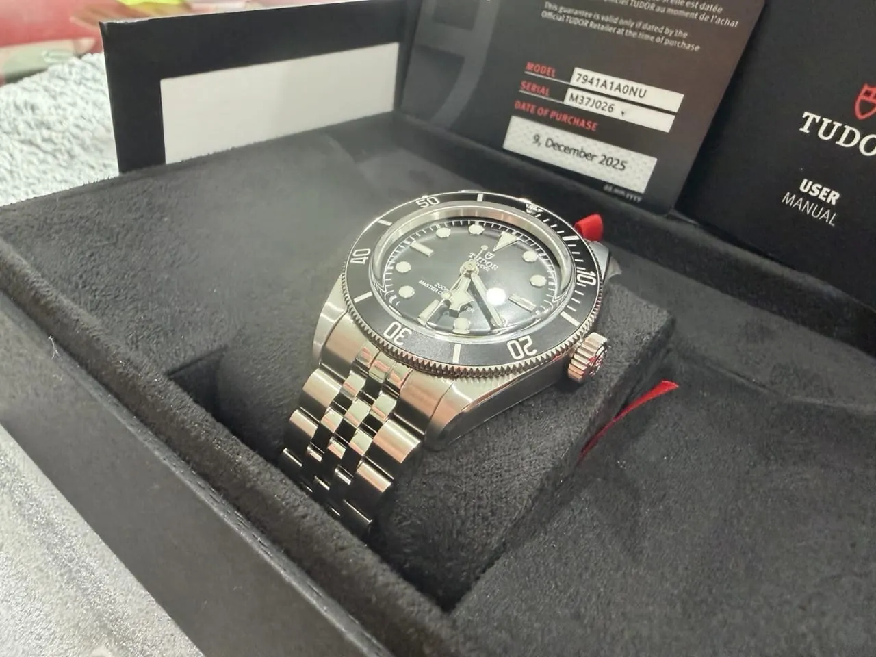 Montre pour homme TUDOR 7941A1A0NU, cadran noir, acier, étanche à 200 m, avec boîte et papiers. – Image 4
